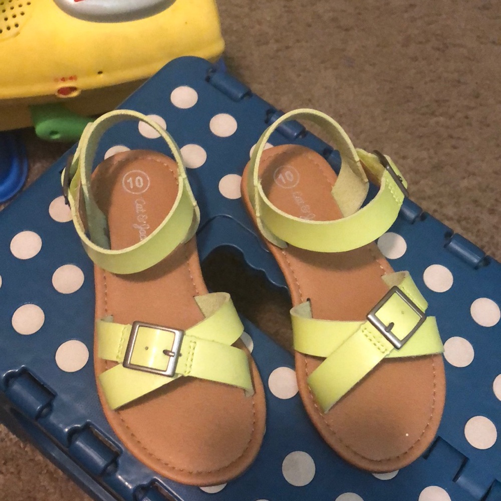 Girls sandals